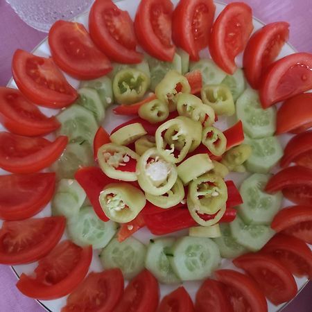 Holiday Bungalows & Food Плав Номер фото
