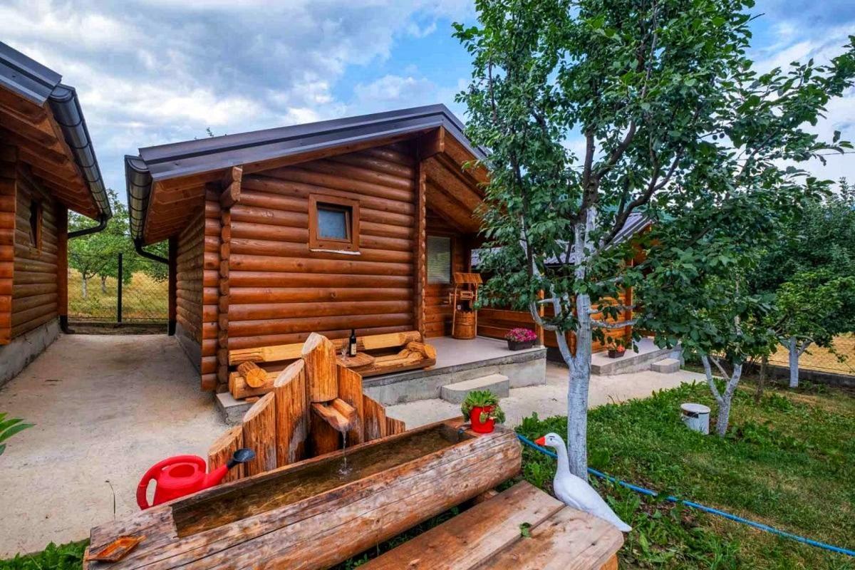 Holiday Bungalows & Food Плав Экстерьер фото