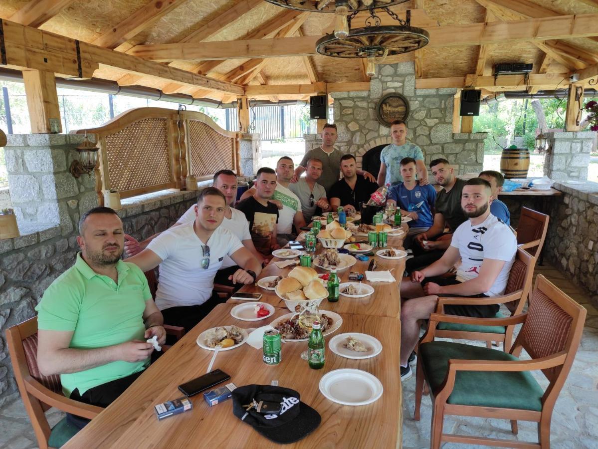 Holiday Bungalows & Food Плав Экстерьер фото
