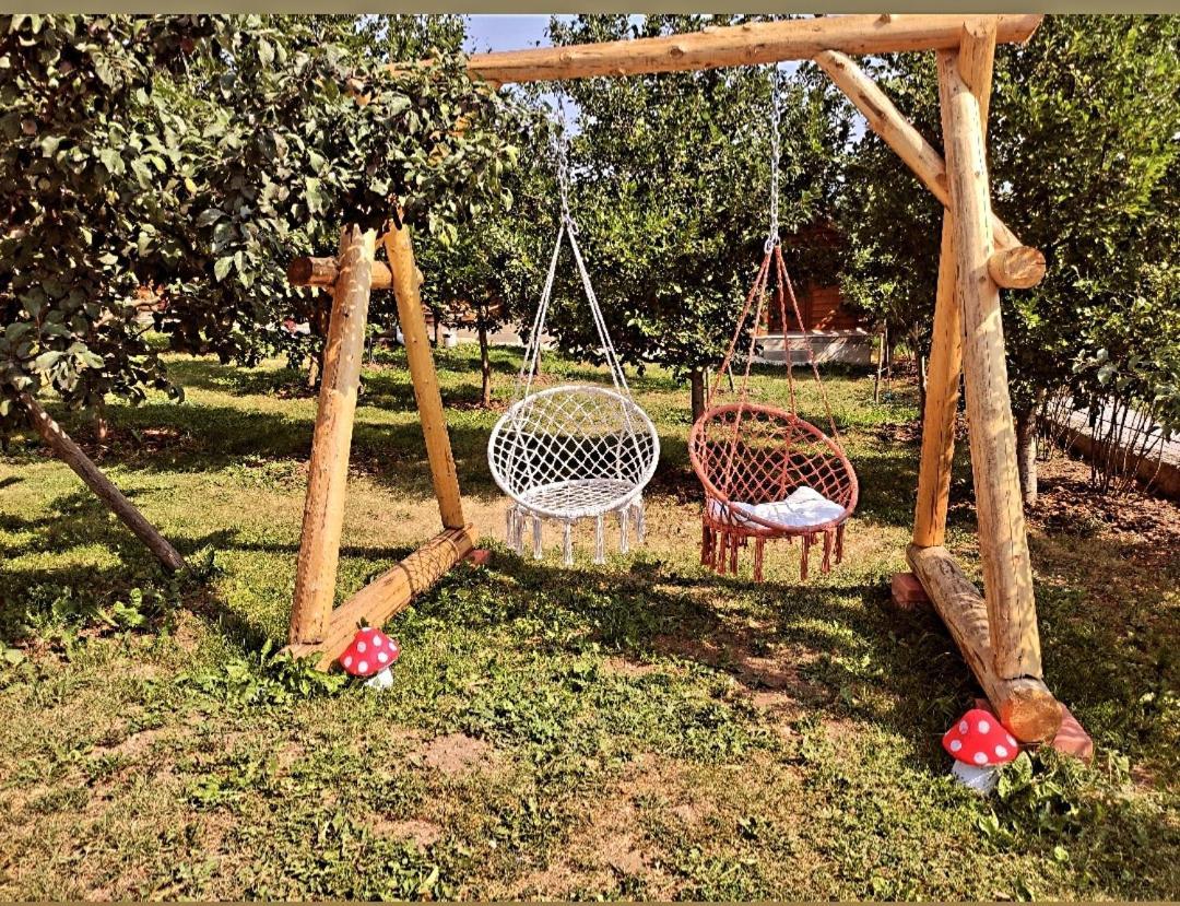 Holiday Bungalows & Food Плав Экстерьер фото