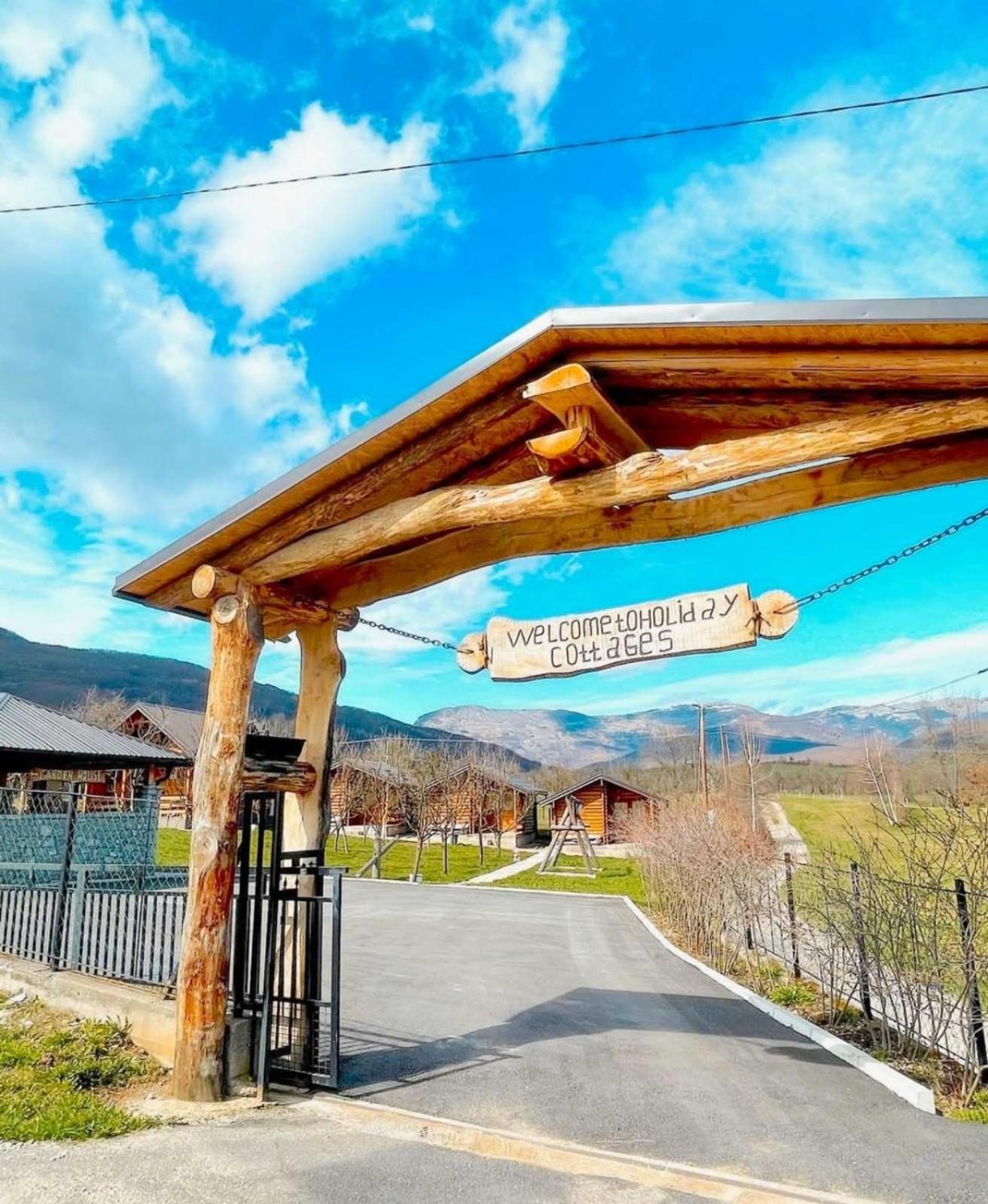 Holiday Bungalows & Food Плав Экстерьер фото
